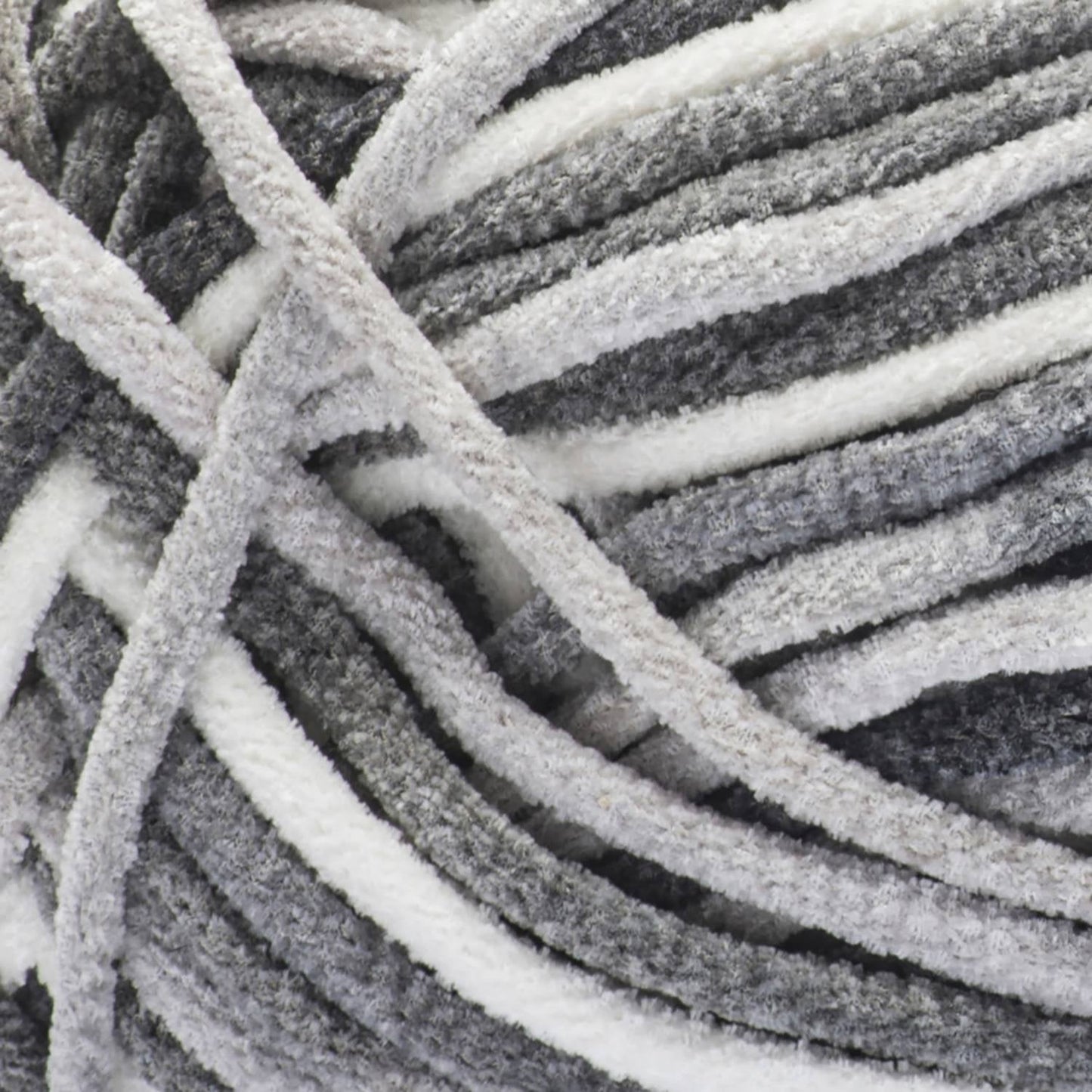 Bernat Plush Yarn (250gr/8.8oz) - Clearance shades