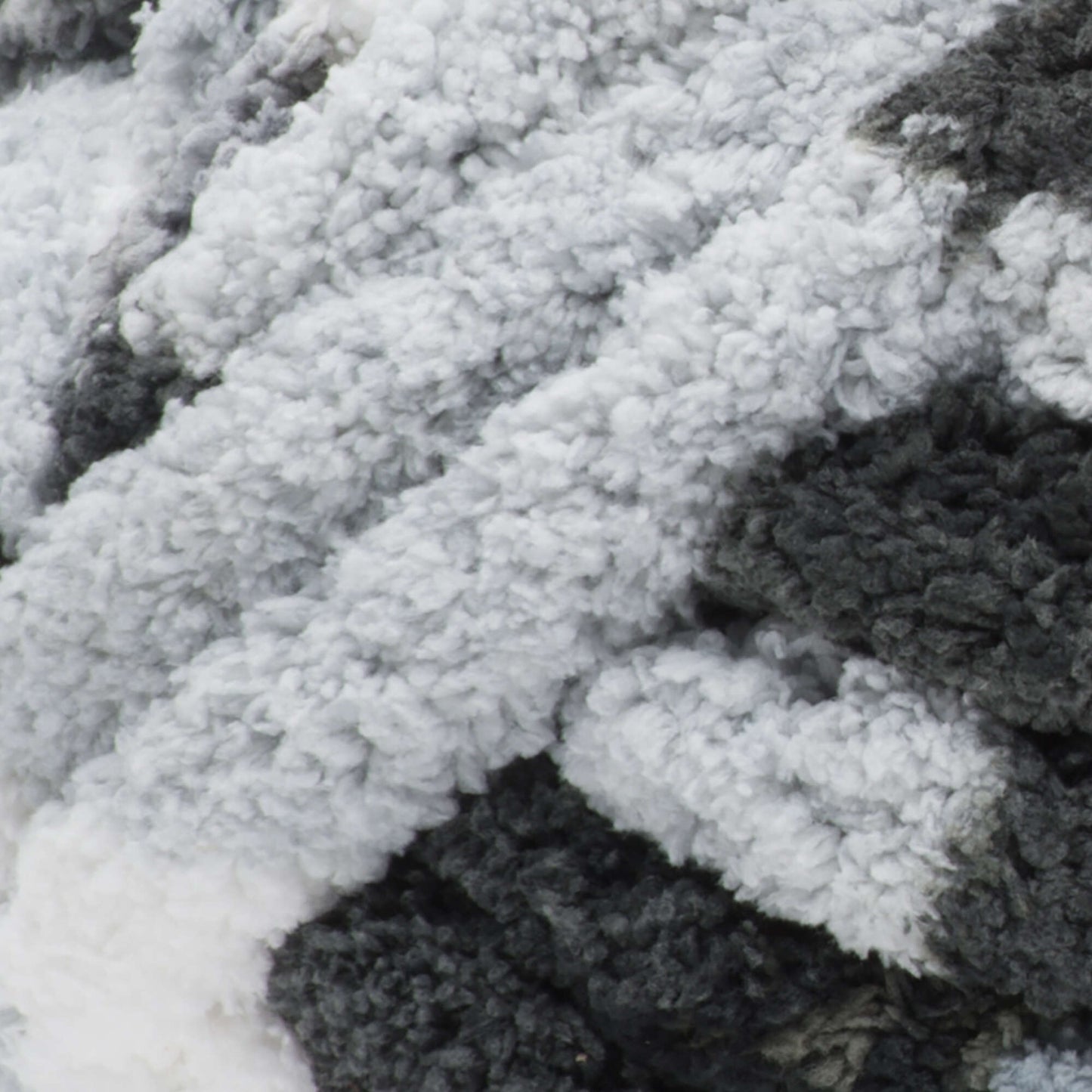 Bernat Blanket Big Yarn (300g/10.5oz) - Retailer Exclusive