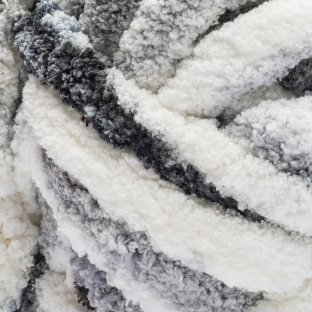 Bernat Blanket Big Yarn (300g/10.5oz) - Retailer Exclusive